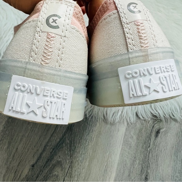 NWT Converse Chuck Taylor All Star Women’s Shoes - Picture 7 of 8